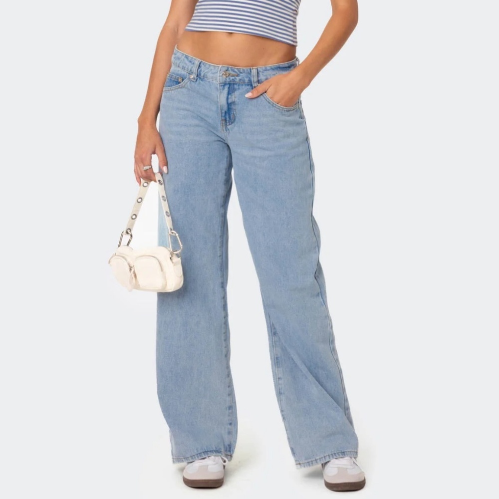 Raelynn Washed Low Rise Jeans